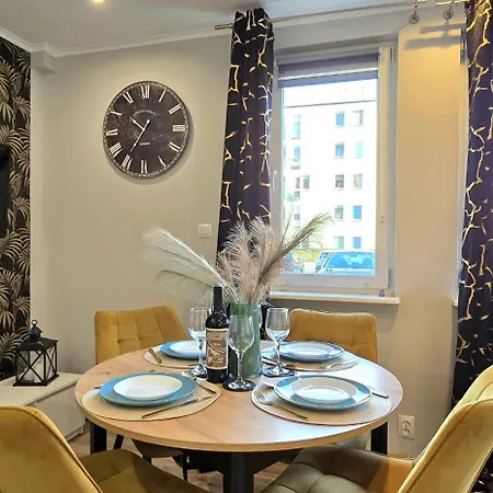 Apartment Brzezno Cozy By Triapart